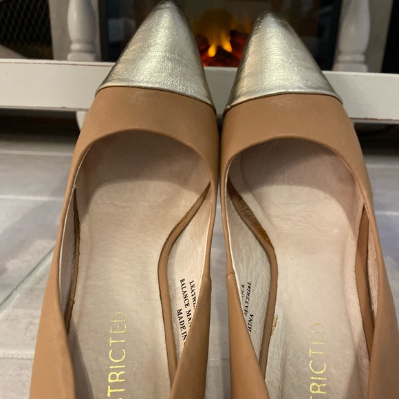 Restricted Just Dance Pointed Toe Pumps - Picture 4 of 8